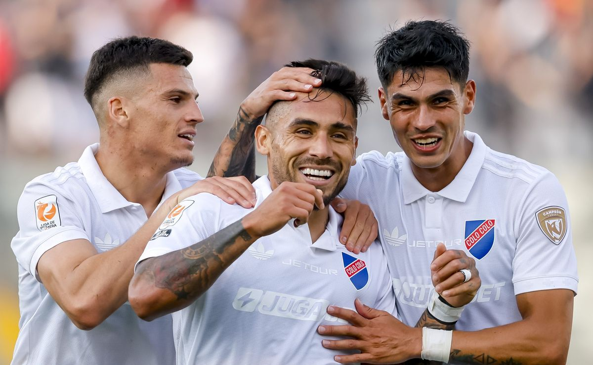 Colo Colo gana y sube en la tabla de posiciones